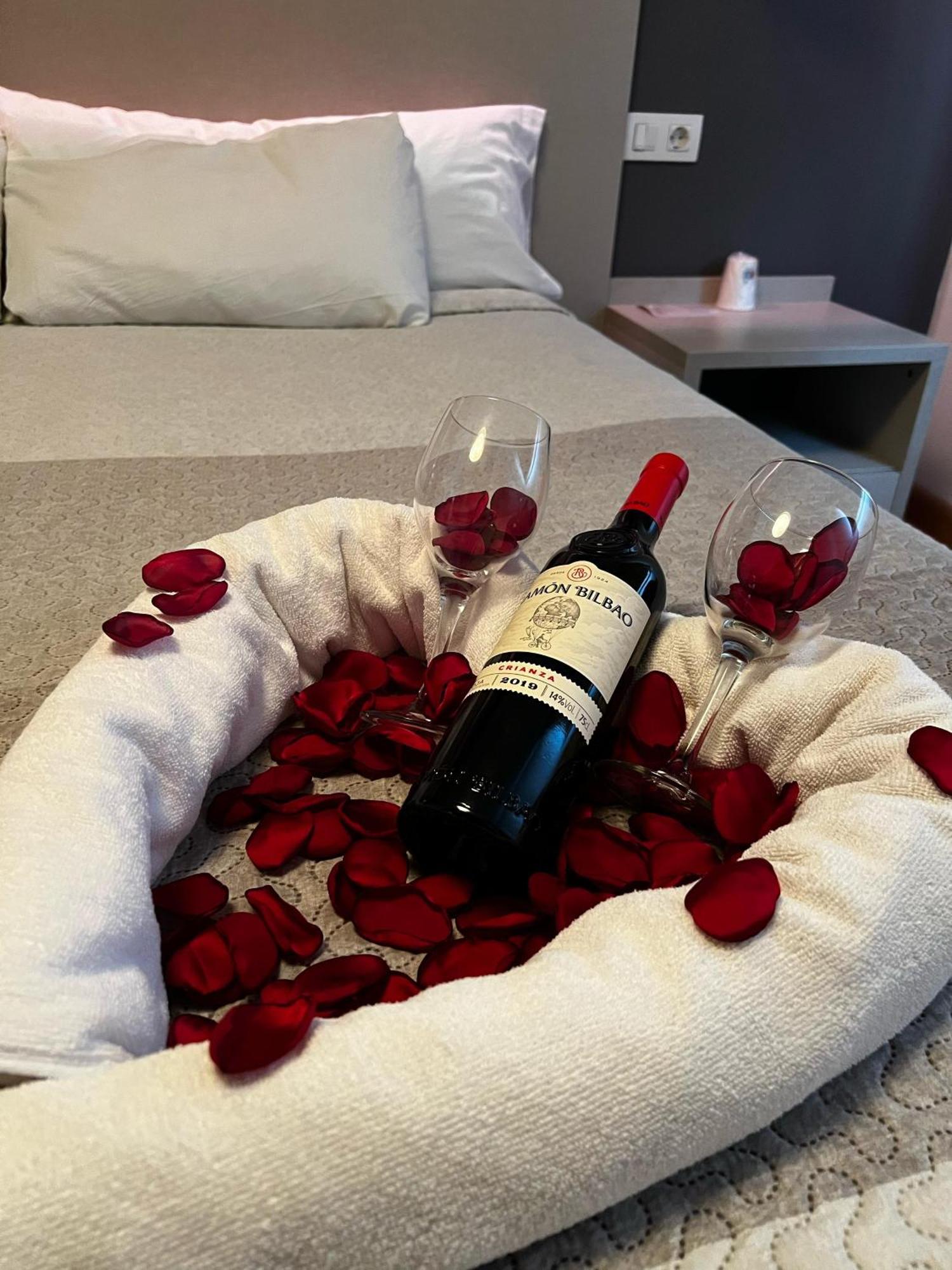 Hello Villarreal Suites Vila-real Экстерьер фото