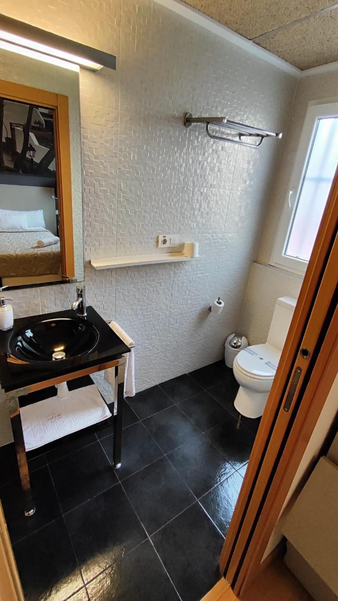 Hello Villarreal Suites Vila-real Экстерьер фото