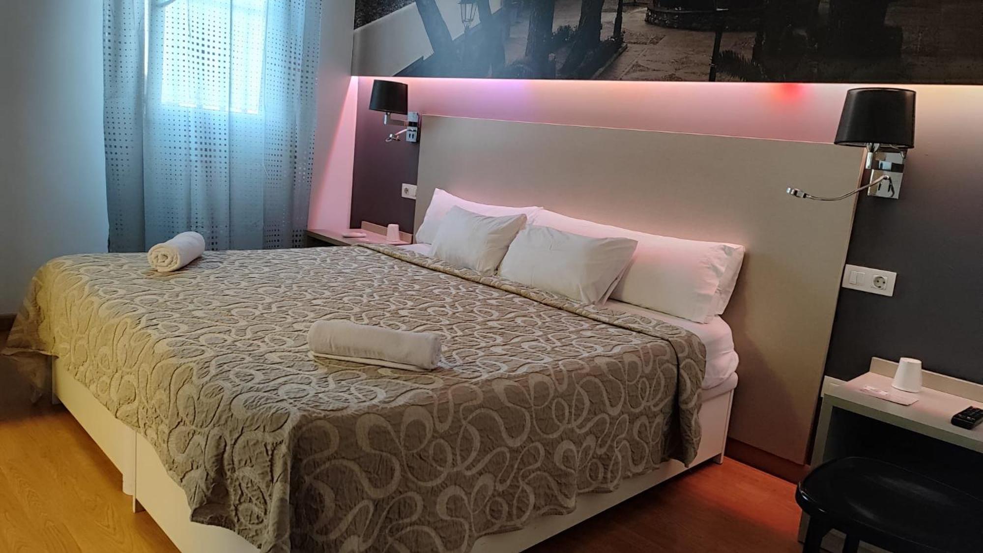 Hello Villarreal Suites Vila-real Экстерьер фото